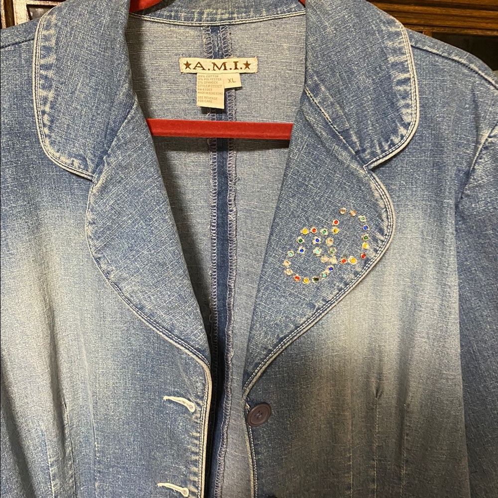 Jean jacket - Picture 2 of 3